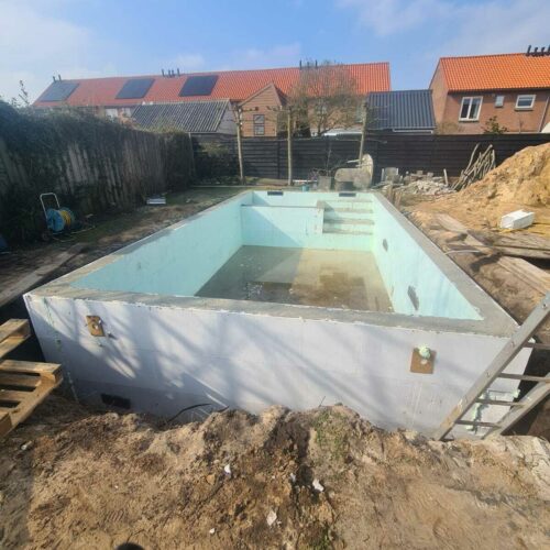 Project Doe-het-zelf zwembad in Berlicum
